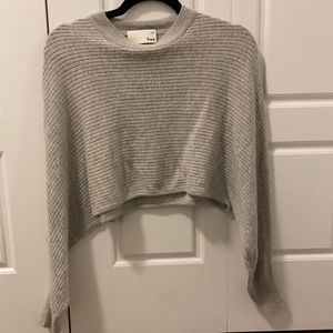 Aritzia Wilfred Free Size Small Cropped Sweater
